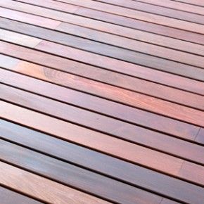 Ideas con madera exterior para jardines en terrazas y aticos